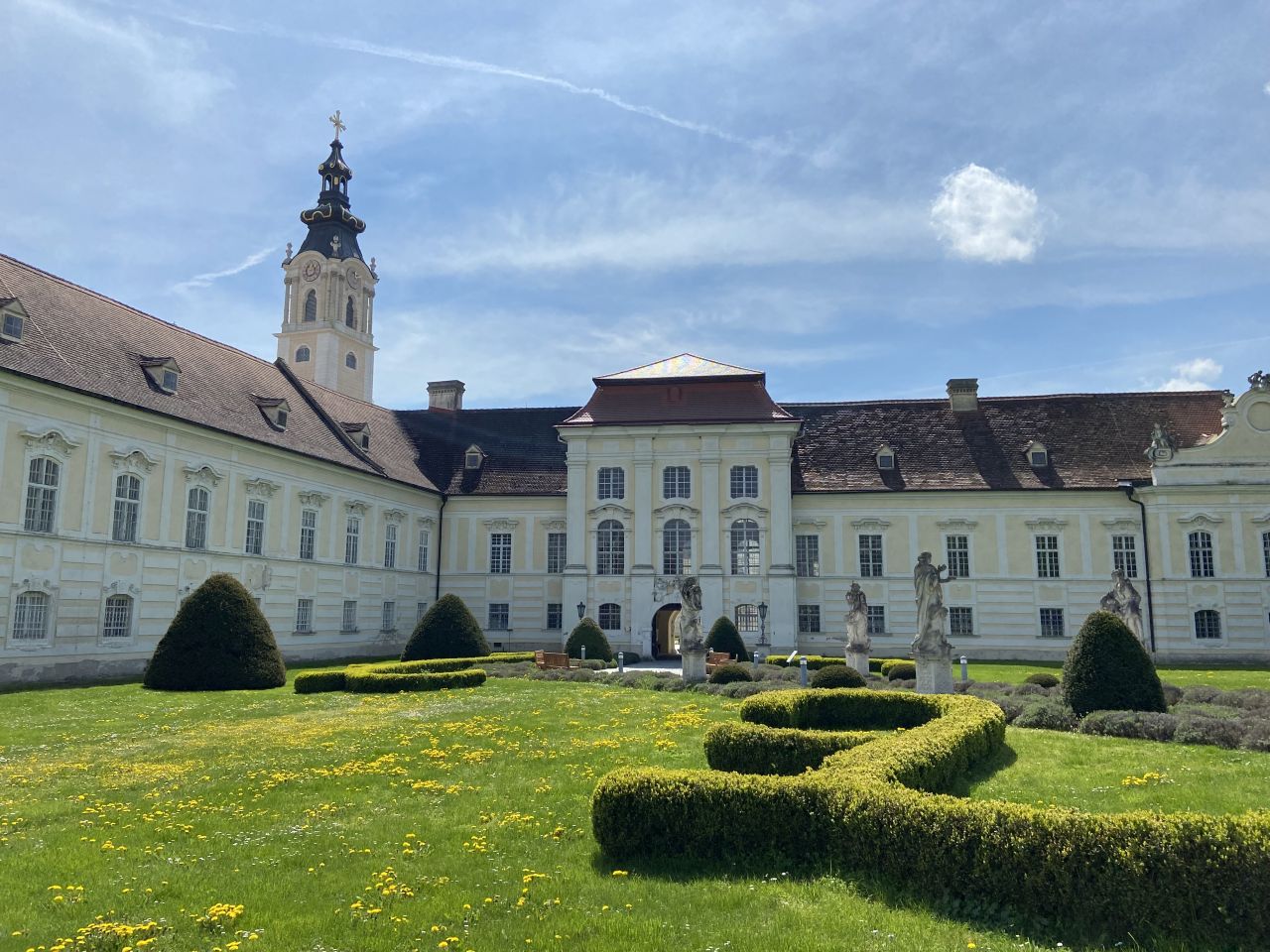 Stift Altenburg, Innenhof
